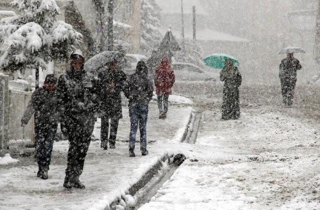 OKULLAR BİLE TATİL OLABİLİR! METEOROLOJİ UYARDI! AMAN DİKKAT..!