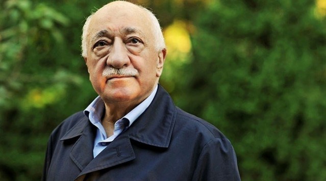 BÖYLE SAPIKLIK GÖRMEDİNİZ! FETHULLAH'IN İÇ ÇAMAŞIRLARINI...