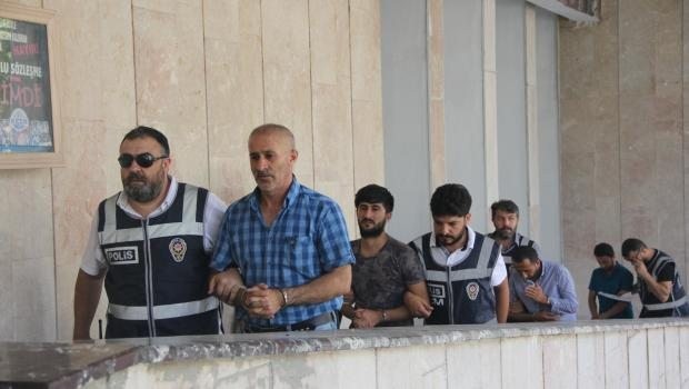 Polis Çevirmesinde Bağajdan Öyle Bir Şey Çıktı Ki ! Yok Daha Neler...