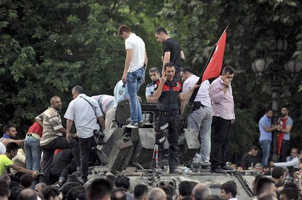 ANKARA'DA TESLİM OLAN ASKERLER KONUŞTU! İFADELERİNİ DUYUNCA TÜYLERİNİZ ÜRPERECEK..!