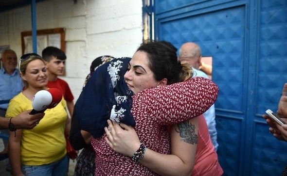 SOL KOLUNDAKİ DÖVMENİN SIRRI ORTAYA ÇIKTI ! MEĞER HAPİSHANEDE...