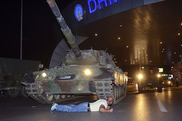 FETÖNÜN İĞRENÇ OYUNU ORTAYA ÇIKTI!GRUP S*KS YAPIYOR!