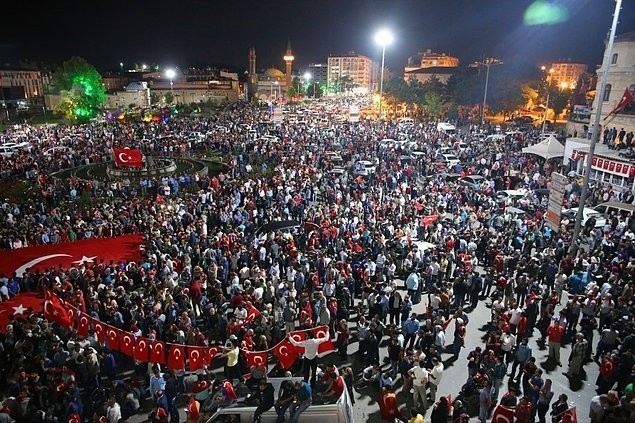 FETÖNÜN İĞRENÇ OYUNU ORTAYA ÇIKTI!GRUP S*KS YAPIYOR!