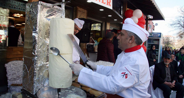 Bu Döner Bildiğiniz Gibi Değil!