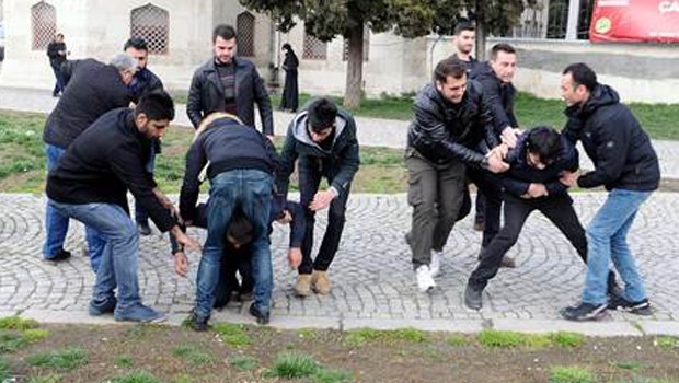 İstanbul'da Gözaltılar Devam Ediyor Şimdi İse...