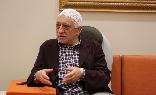 FETHULLAH GÜLEN'İN NEDEN EVLENMEDİĞİ ORTAYA ÇIKTI! ŞOK OLACAKSINIZ..!