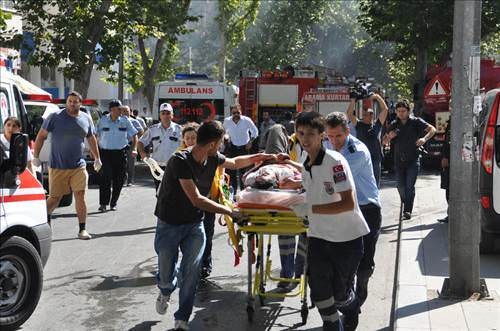 Ankara'da çok şiddetli patlama! Her yerden ambulans sesleri geliyor...