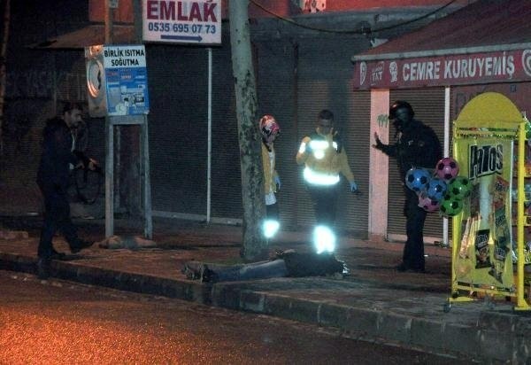 TÜRKİYE'DE CANLI BOMBADAN GEÇİLMİYOR! BİR HAİN DAHA KENDİNİ PATLATTI!