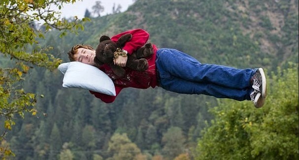 Uyurken Birden Boşluğa Düşme Hissi Yaşadıysanız Mutlaka Okuyun !