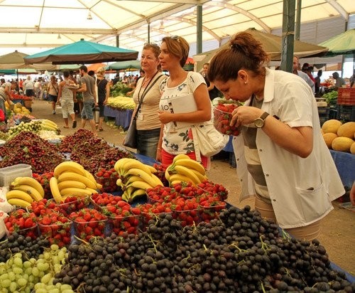 Çileklere Koku Vermek İçin Bakın Ne Yapmışlar!..