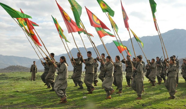 PKK PİKNİK YAPANLARA ÖNCE PROPAGANDA YAPTI SONRA...