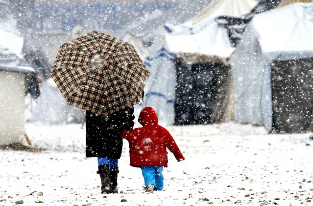 METEOROLOJİ GÜNLERCE UYARDI! SICAK HAVALARA ALDANMAYIN DONACAĞIZ! KAR GELİYOR...