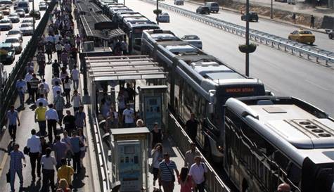 İSTANBUL'DA PATLAMA! HEMEN ORADAN UZAKLAŞIN! SON DAKİKA..!