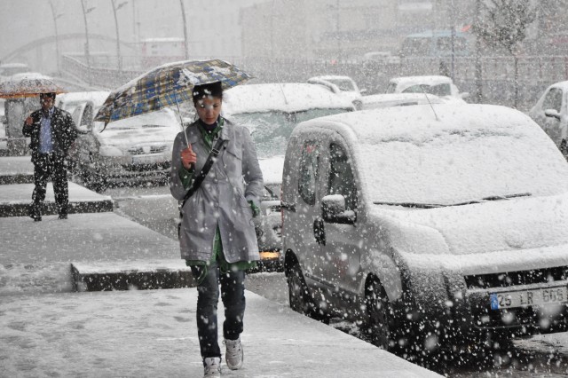 METEOROLOJİ'DEN SON DAKİKA UYARILARI ÜST ÜSTE GELDİ! SALI GÜNÜ...