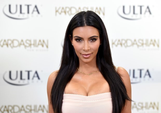 Kim Kardashian’ın Kalçası Ona Ne Kadar Kazandırıyor !!