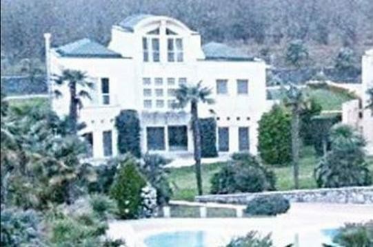 EVİNİ GÖRENLER ŞOK OLDU! İŞTE NUR YERLİTAŞ'IN EVİ..!