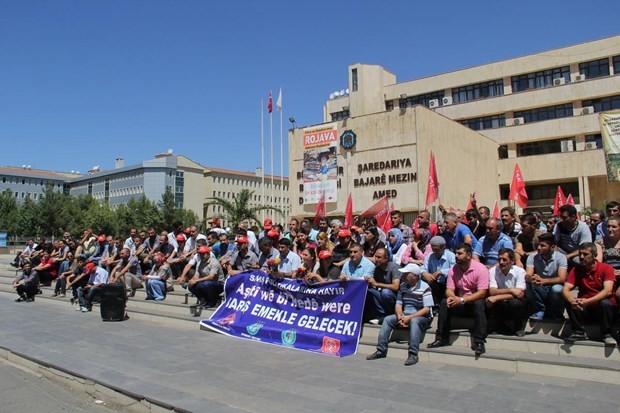 Diyarbakır'da kepenk ve kontak kapatma eylemi