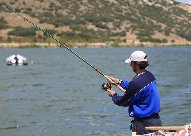 Amatör balıkçılar Eskişehir'de yarıştı