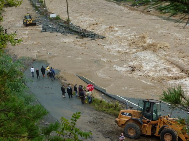 Artvin'de sel faciası: 8 kişi hayatını kaybetti !