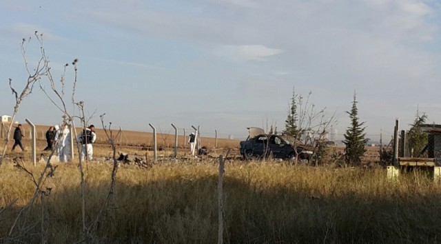 ANKARA'DA 2 CANLI BOMBA KENDİNİ PATLATTI! ÇOK SAYIDA AMBULANS SEVK EDİLDİ! İŞTE OLAY YERİNDEN İLK GÖRÜNTÜLER!