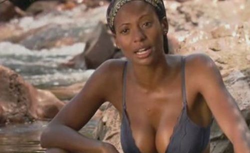 Survivor'da yeni skandal! Bir anda bikinisini çıkarıp Bakın Ne yaptı...!