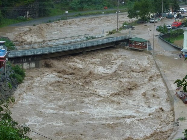 Artvin'de sel faciası: 8 kişi hayatını kaybetti !