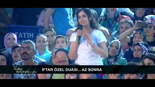 GENÇ KADININ SORDUĞU SORUYU DUYAN HOCA ÖYLE BİR CEVAP VERDİ Kİ, İZLEYENLER DONDU KALDI!