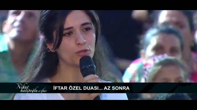 GENÇ KADININ SORDUĞU SORUYU DUYAN HOCA ÖYLE BİR CEVAP VERDİ Kİ, İZLEYENLER DONDU KALDI!