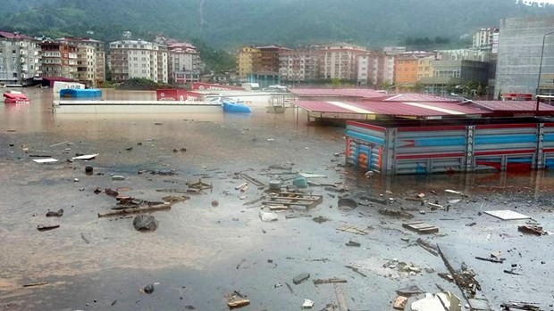 Artvin'de sel faciası: 8 kişi hayatını kaybetti !