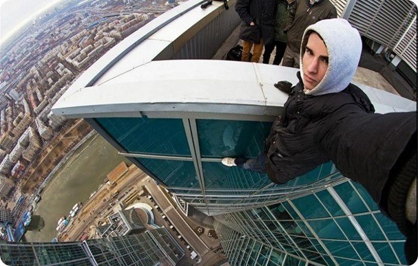 Selfie çekerken ölüyorlardı!