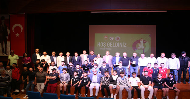 Kartal Belediyesi’nden Amatör Futbol Semineri