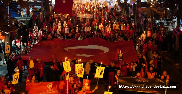 Cumhuriyet’in 101. Yıl Dönümü Kartal’da coşkuyla kutlandı