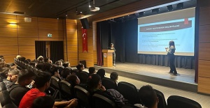 Maltepe Belediyesi'nden Öğrencilere Sınav Stresi Yönetimi Semineri