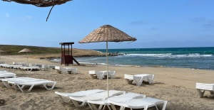 Çiftalan Plajı’nda Yaz Keyfi: Ücretsiz Şezlong ve Şemsiyeler