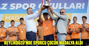 Beylikdüzü’nde Sporcu Çocuk Madalya Aldı