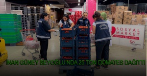 İnan Güney Beyoğlu'nda 25 Ton Domates Dağıttı